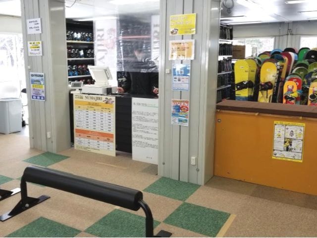 レンタルカウンター:福島県猪苗代町の沼尻スキー場