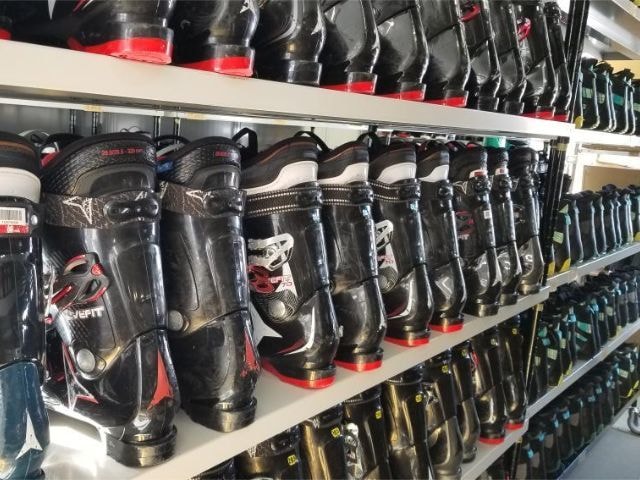 レンタルブーツ:福島県猪苗代町の沼尻スキー場